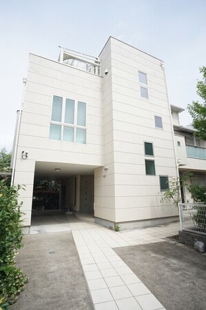 玉川田園調布２丁目戸建の物件外観写真